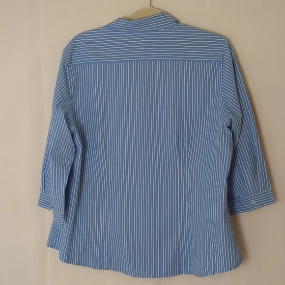 Chico's Classic Blue Pinstripe Blouse Size 3 - Picture 4 of 6